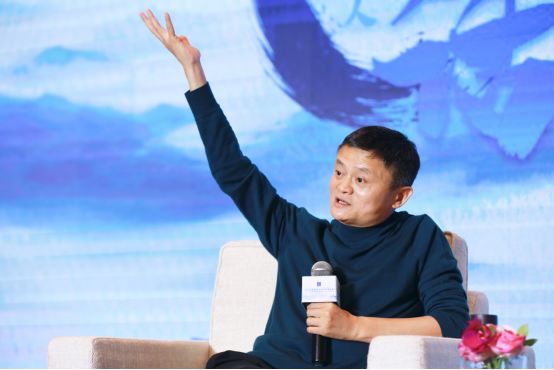 人(rén)是(shì)否會(huì)被機(jī)器(qì)取代?馬雲:未來(lái)一(yī)定比今天好(hǎo)